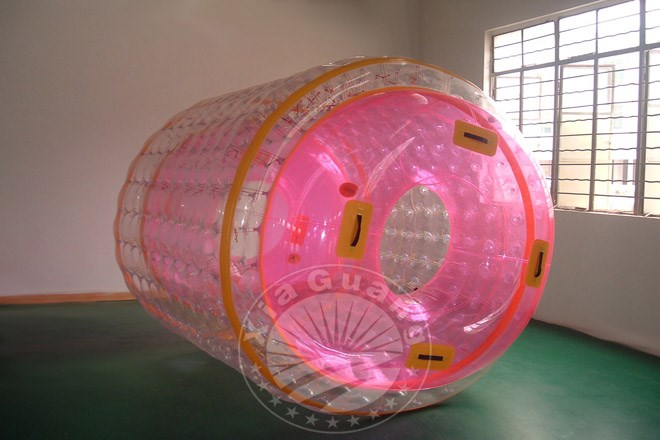 广州粉色系充气水上滚筒