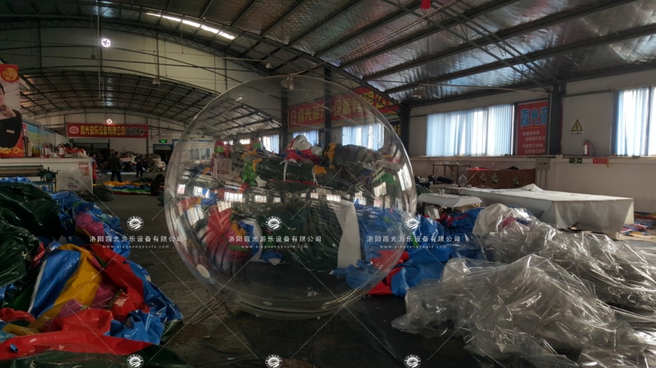 广州透明充气水上步行球